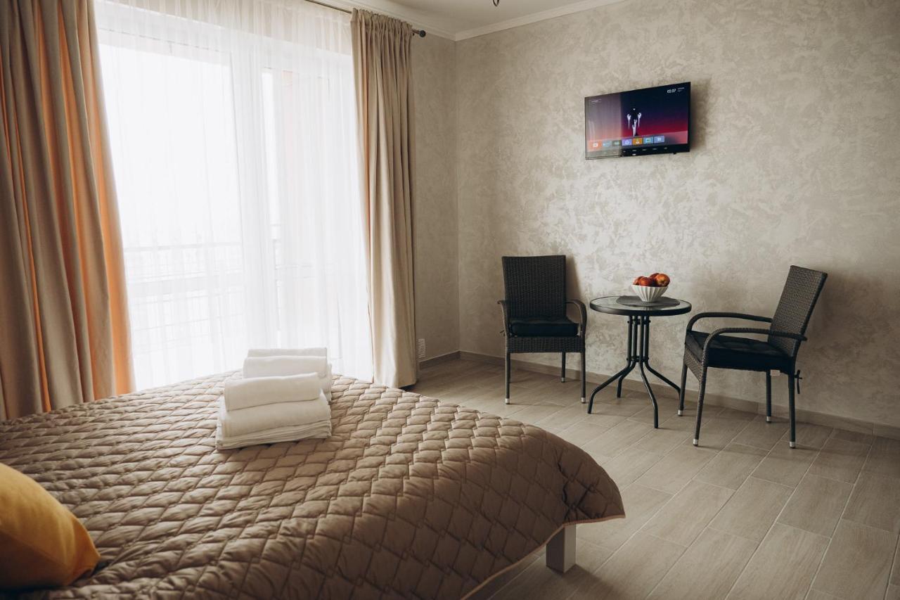 Hotel Три Слона à Zatoka Extérieur photo