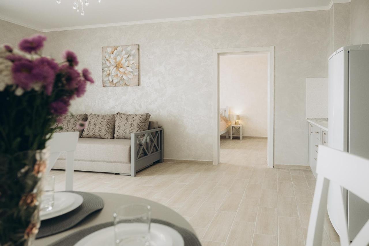 Hotel Три Слона à Zatoka Extérieur photo
