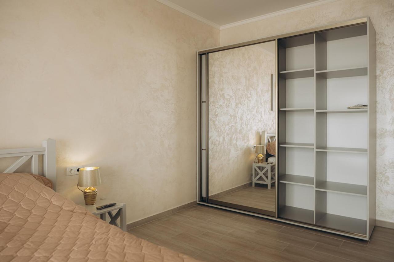 Hotel Три Слона à Zatoka Extérieur photo