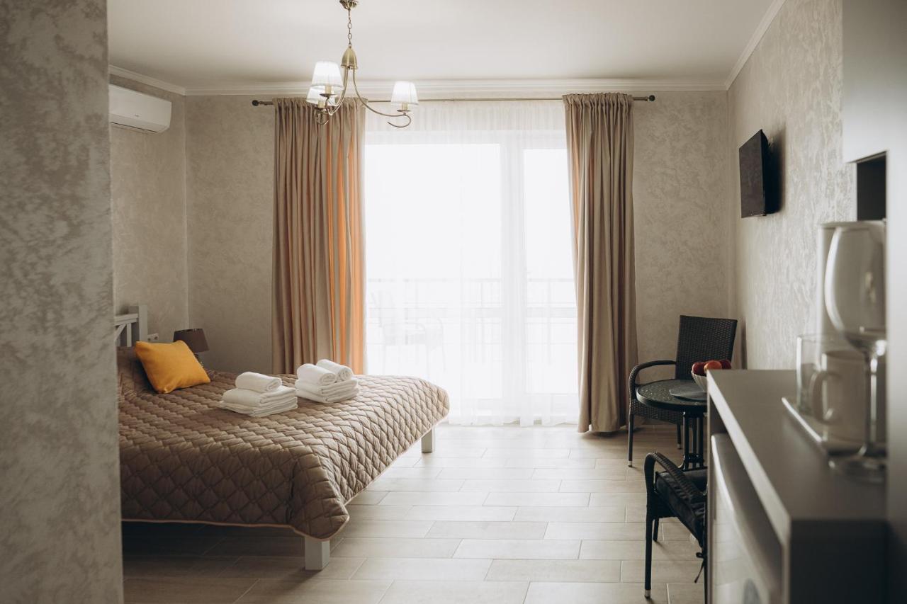Hotel Три Слона à Zatoka Extérieur photo