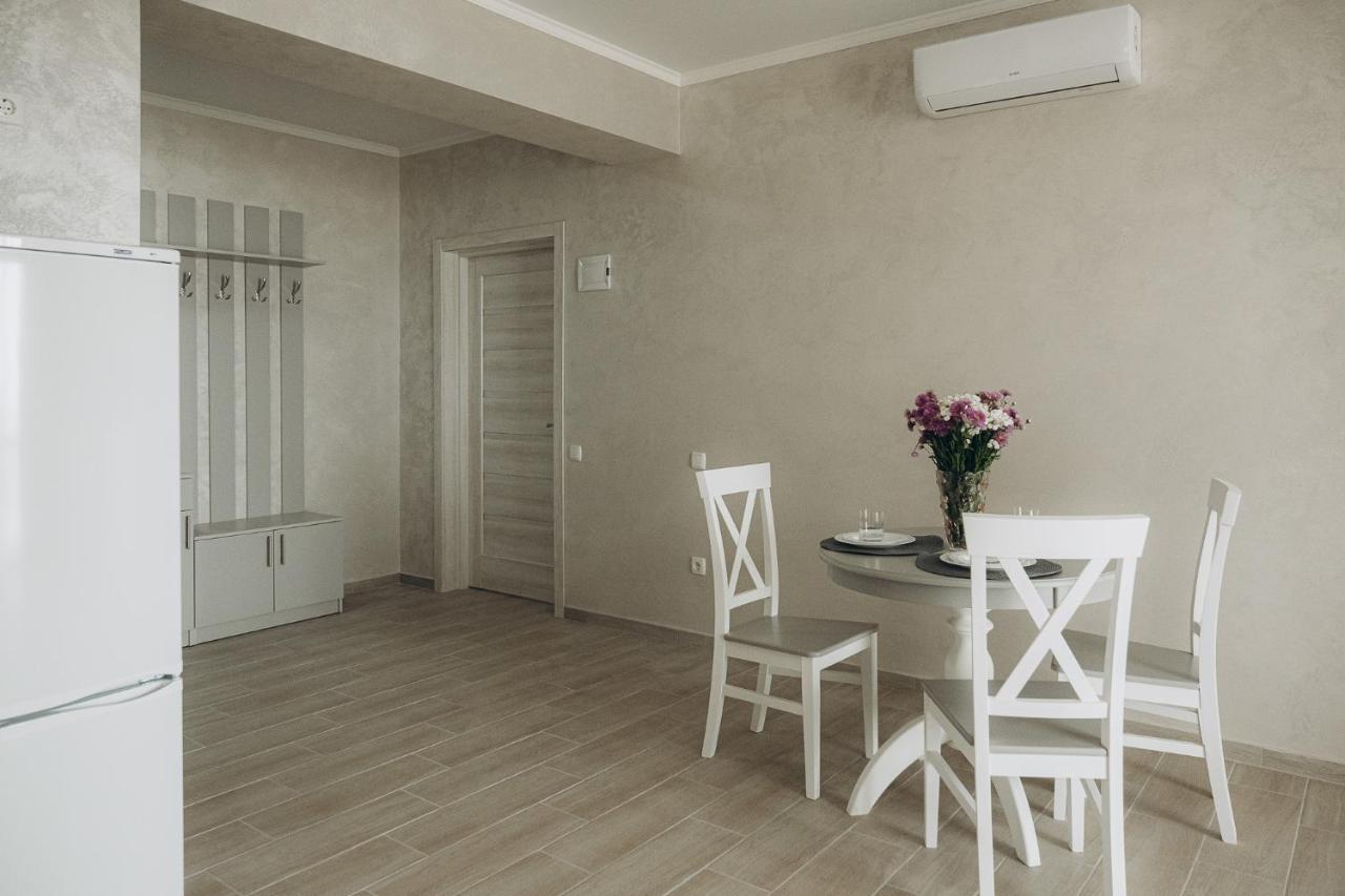 Hotel Три Слона à Zatoka Extérieur photo
