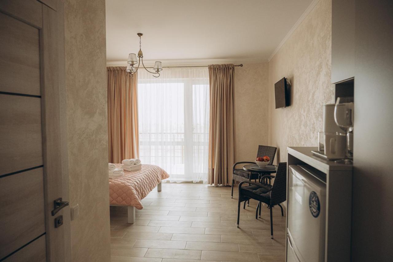 Hotel Три Слона à Zatoka Extérieur photo