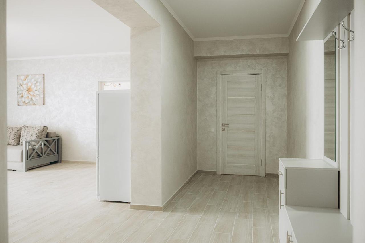 Hotel Три Слона à Zatoka Extérieur photo