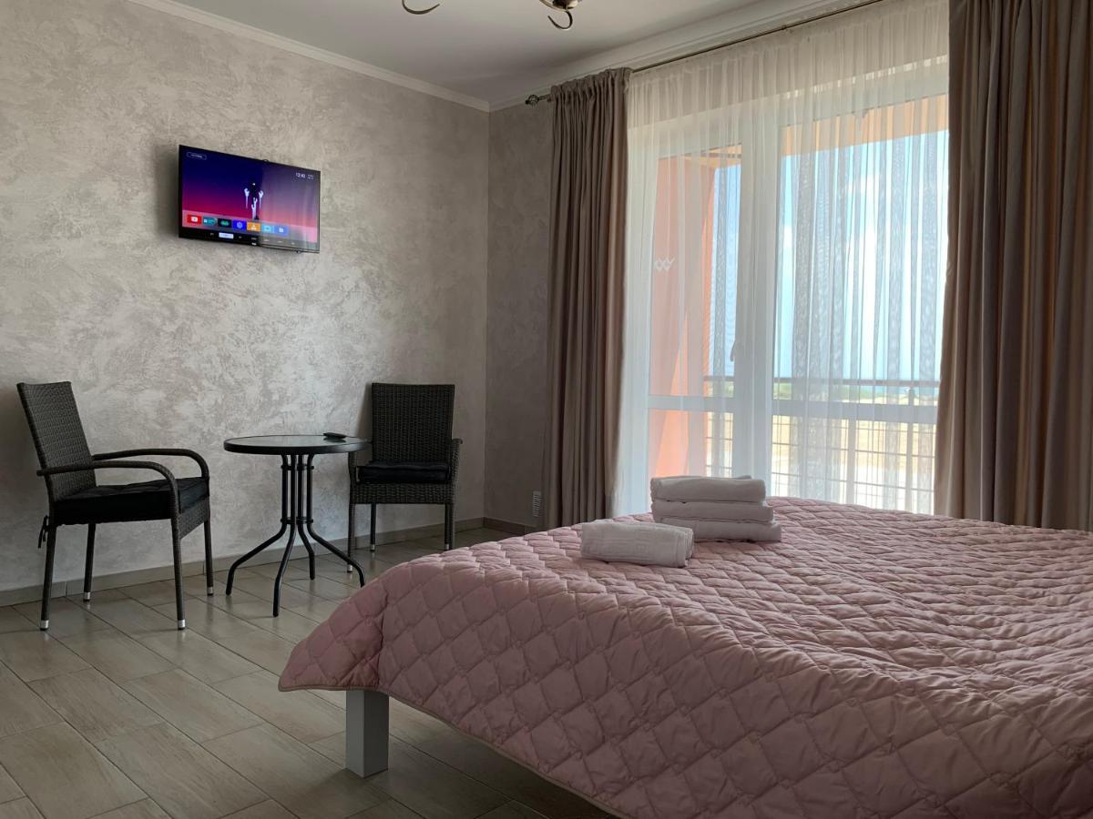 Hotel Три Слона à Zatoka Extérieur photo