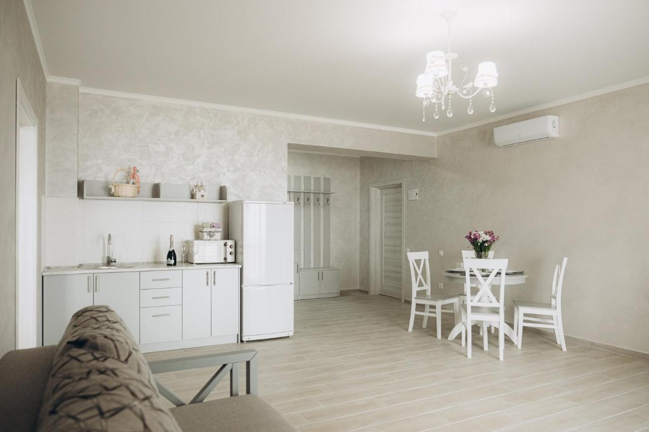 Hotel Три Слона à Zatoka Extérieur photo