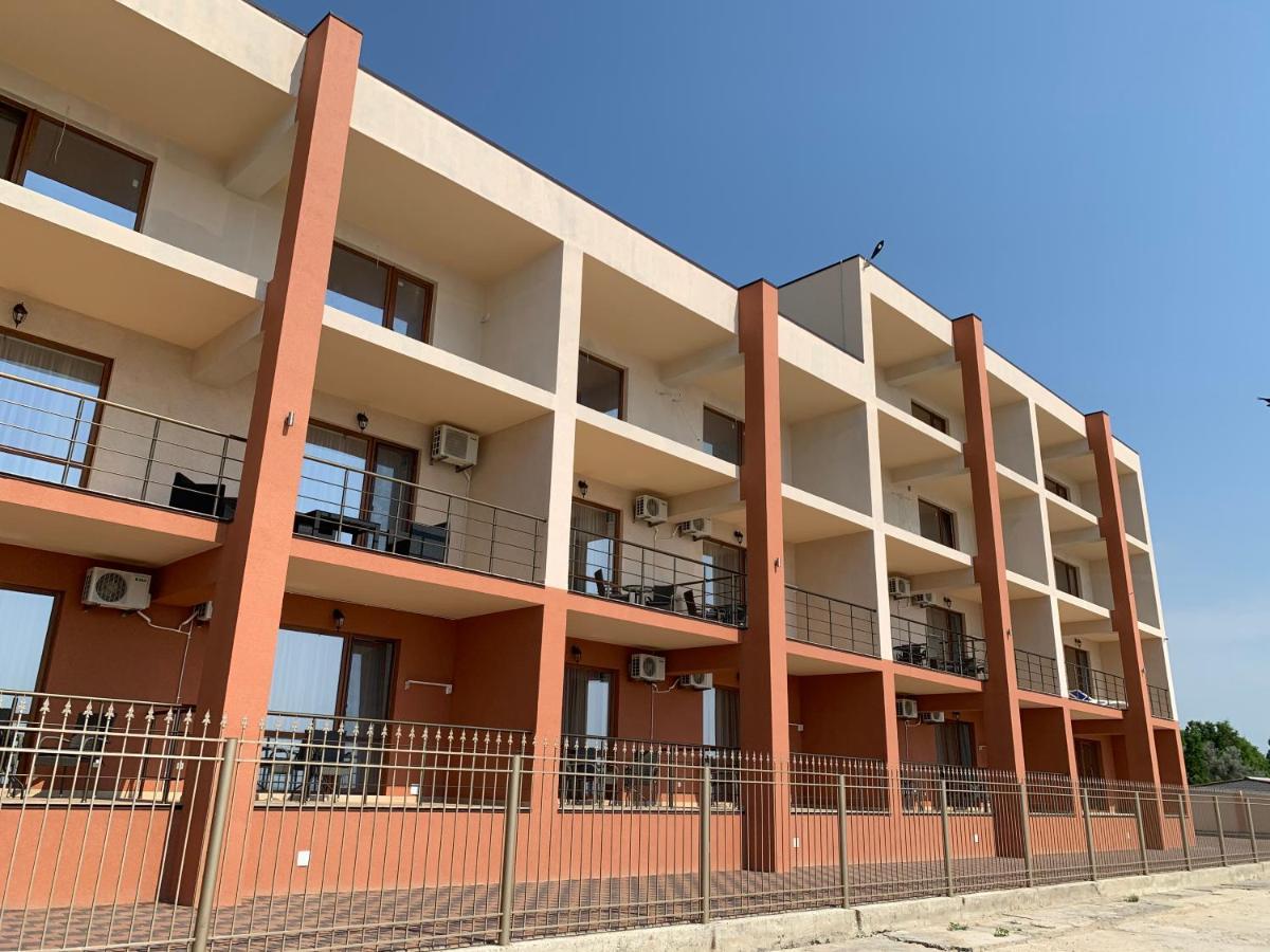 Hotel Три Слона à Zatoka Extérieur photo