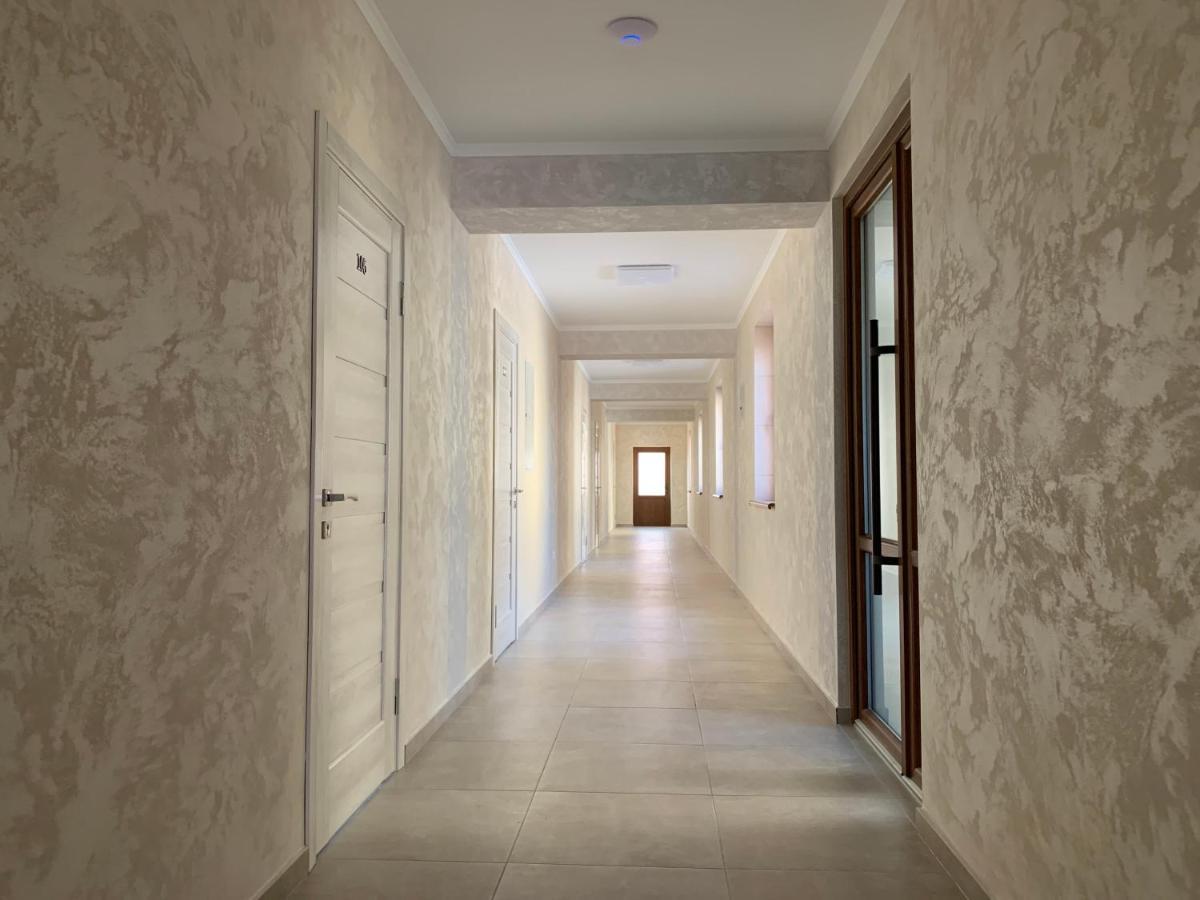 Hotel Три Слона à Zatoka Extérieur photo