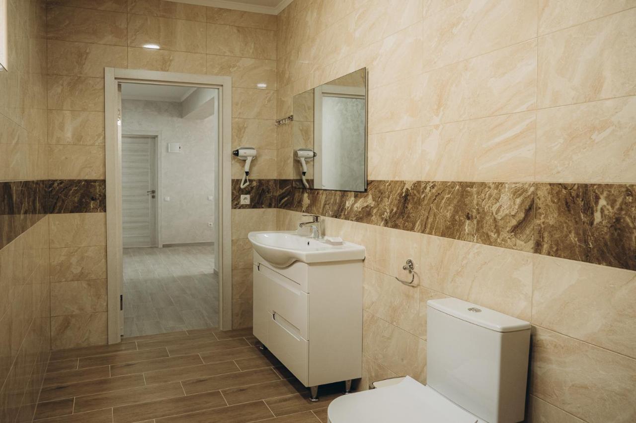 Hotel Три Слона à Zatoka Extérieur photo